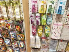 -猫的天空之城概念书店(印象城购物中心店)