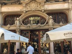 -Majestic Café