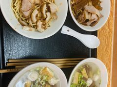 -松树干拌面店