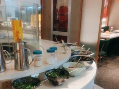 -三人行骨头王火锅(长寿店)