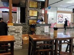 大堂-黑白电视长沙小吃(美林M·LIVE天地东座店)