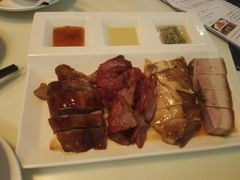 -新大咀港式茶餐厅(宝山万达店)