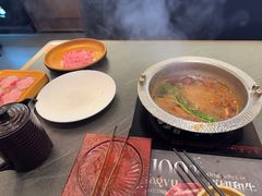 -牛YO寿喜烧·铁板烧和牛火锅自助(市府恒隆店)