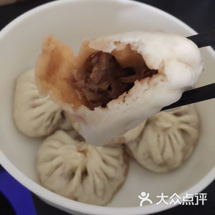 汇兴居老北京卤煮炒肝包子