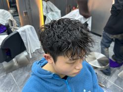 -米可造型烫发染发
