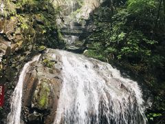 -藏龙百瀑风景区