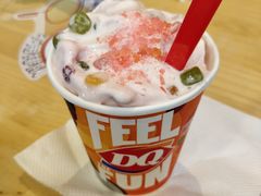 蜜桃乌龙跳跳糖果冻暴风雪-DQ·蛋糕·冰淇淋(新佳丽店)