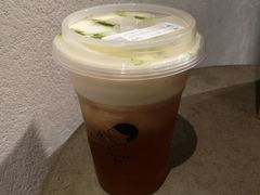 金凤茶王-喜茶(上海正大广场店)