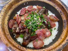 腊肠腊肉润肠煲仔-红星光发煲仔饭(大石街店)