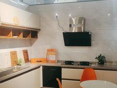 -百安居装修建材卖场(南山店)