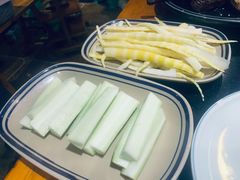 -小饕荟雅安贡椒鱼鲜馆(广福桥店)
