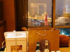 -上海外滩茂悦大酒店