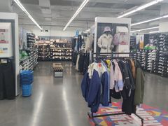 -迪卡侬(明光路店)