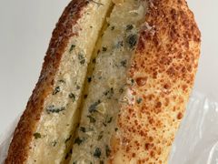 芝士蒜香软法欧包-多乐之日(五道口店)