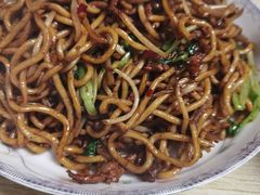 肉丝炒面-小许三鲜砂锅馄饨店(家多乐烟酒店)