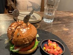 -HIGH FIVE哈福手工汉堡(桂林路店)