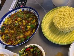 -官塘陈记鱼生·潮汕砂锅粥·潮汕生腌牛肉火锅(潮枫路总店)