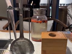 -尚尚仙·酸汤猪手·猪肚鸡火锅(华联万柳购物中心店)