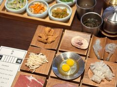 -银米·云南传统过桥米线(双廊黑金冠店)