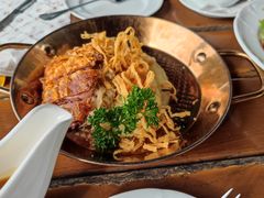 烤猪肘配酸菜和土豆泥-宝莱纳餐厅(滨江店)