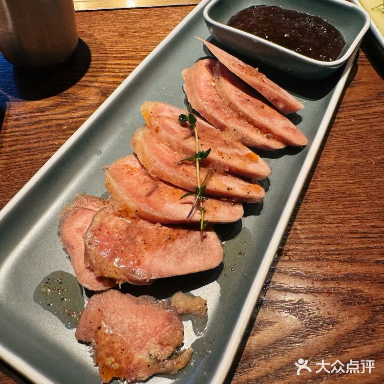 一家味道蛮不错的烤肉店！