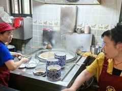 -镇南锅盖面馆(解放路店)