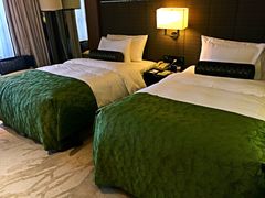 -上海滴水湖皇冠假日酒店