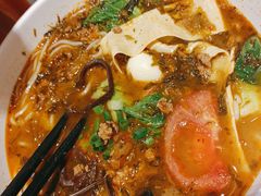 -蒙自源米线大王(东站店)