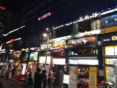 -BHC炸鸡(明洞总店)