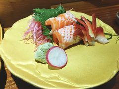 三文鱼腩刺身-信日本料理(信义坊店)