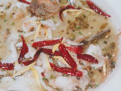 -渔语鱼酸菜鱼新川菜(来福士店)
