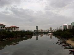 -万绿园