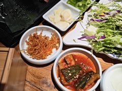 -小花花炭火烤肉·十五年延吉风味(左家庄店)