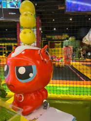 -蹦蹦跳跳(新奥购物中心店)