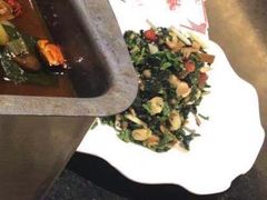 俏秋菠-俏巴妹烤鱼香锅(奥体店)