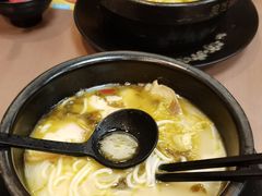-灵芝妹子海鲜米线(瓦房店新玛特店)