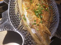 蜜桃烤鱼-蜜桃餐厅·伴山(绿宝广场店)