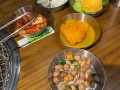 小菜碳生菜无限量-·缸桶屋·韩式牛肋条自助烤肉(西湖D11店)