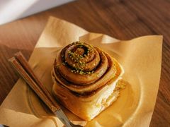 小豆蔻肉桂卷-CHOCMONS巧克怪兽(屏风街店)