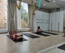 -一伽瑜伽·普拉提