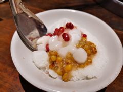 白雪冰汤团-四小区火锅·巷子里的重庆火锅(花照壁店)