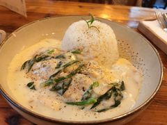 奶油蘑菇菠菜酱脆脆鸡扒饭-西关84·History·Art·Cafe