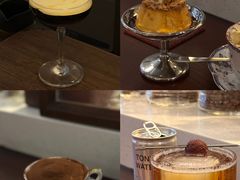 -Café Monson