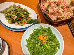 -老滇山寨•云南特色菜•地方菜•民族风情歌舞表演(金碧店)