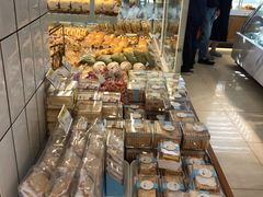 面包甜点陈列柜-老大昌(淮海中路店)