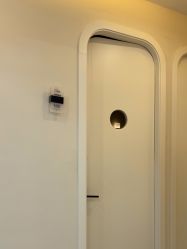 -颜加一•趣爱眼·科技美容养生