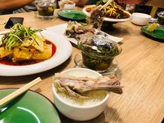 大口吃肉-阿西娅·西北妈妈拿手菜(华联店)