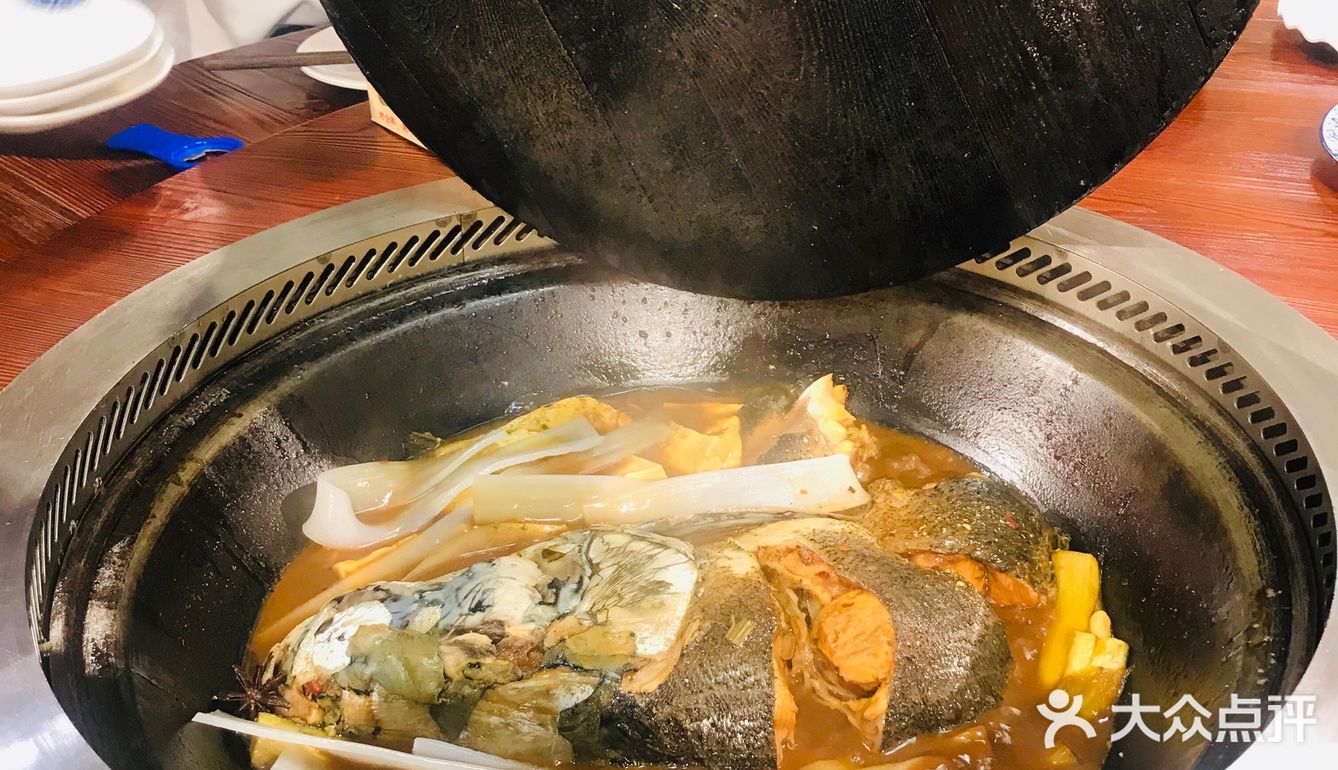 来怀柔不去山里也能吃铁锅炖[礼花]