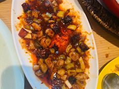 -渝信川菜 · 川味家常菜(财富购物中心店)
