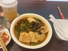 -丽丽三鲜螺蛳粉(田林路店)
